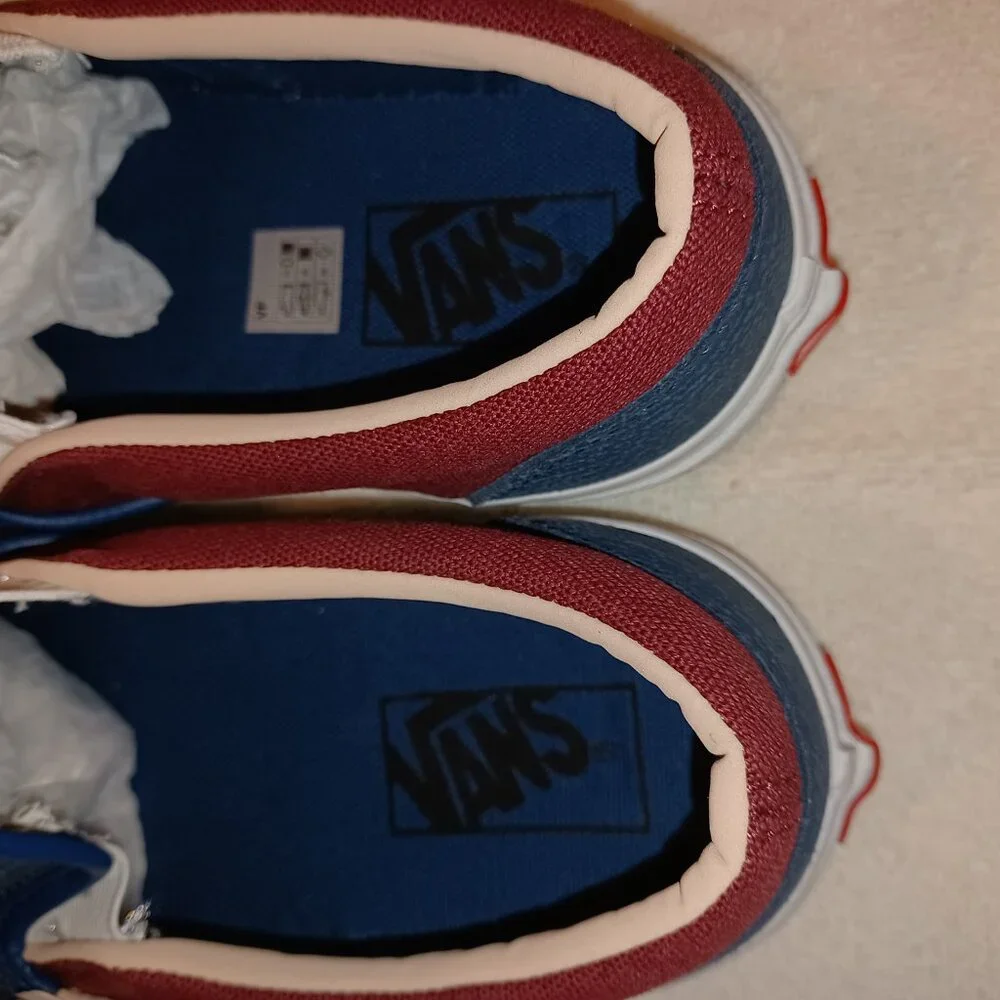 Vans Men's 8/Women's 9.5 Classic Slip On (textured Suede) Sailor Blue/Port